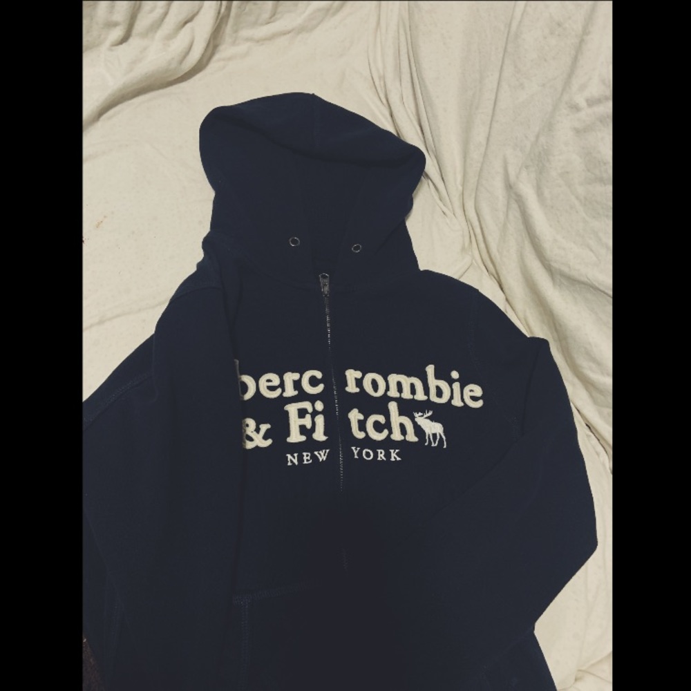 A&F HOODIE🤍